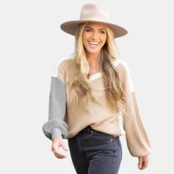 Women's Cooler Daze Colorblock V-Neck Sweater - Cupshe -Cupshe GUEST 118f8892 07e9 438c 90b9 2e414ba0c449