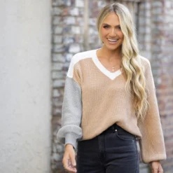 Women's Cooler Daze Colorblock V-Neck Sweater - Cupshe -Cupshe GUEST 20240a8c 2141 471e a130 3500aff66ddf