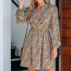Women's Ditsy Floral Peasant Sleeve Dress - Cupshe -Cupshe GUEST 2071ecab 533d 449e 8ef0 51d91ccab724