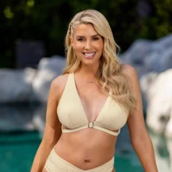 Women's Wrap Back Tie Bikini Top - Cupshe -Cupshe GUEST 4b0124d3 dcc0 48cb b6d4 66a307550870