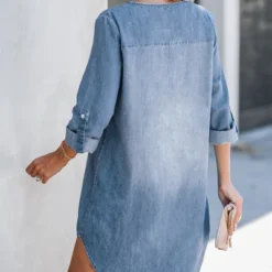Women's Stonewash Denim V-Neck Mini Dress - Cupshe -Cupshe GUEST 535fbfb2 8d94 4100 b640 13a597e4844d