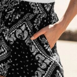 Women's Bandana Pom Pom Shorts - Cupshe 11 Women's Bandana Pom Pom Shorts - Cupshe -Cupshe GUEST 55c971bb ecb0 44a1 8f28 84cf098b56d1