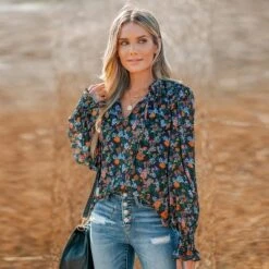 Women's Ditsy Floral Print Smocked Top - Cupshe 13 Women's Ditsy Floral Print Smocked Top - Cupshe -Cupshe GUEST 637363d4 f802 43ce 9070 847187f21414