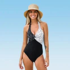 Women's Halter Twisted One Piece Swimsuit - Cupshe -Cupshe GUEST 704bcc3f a1e2 45b4 ae49 1835e0c97aef