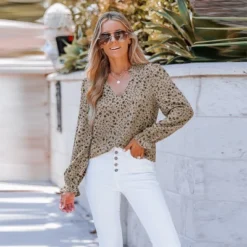 Women's Ditsy Floral Trumpet Sleeve Top - Cupshe -Cupshe GUEST 847d485f d217 4ce4 976f 915f935ca5ac