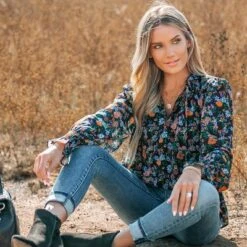 Women's Ditsy Floral Print Smocked Top - Cupshe 11 Women's Ditsy Floral Print Smocked Top - Cupshe -Cupshe GUEST 9875a8e9 8475 4432 810f 4785db5449d0