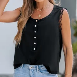 Women's Scalloped Lace Buttoned Top - Cupshe -Cupshe GUEST a2106bcb a21a 4feb 8587 ee38468e070d