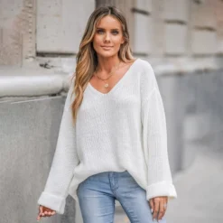 Women's Marshmallow V-Neck Sweater - Cupshe 13 Women's Marshmallow V-Neck Sweater - Cupshe -Cupshe GUEST b9467841 5b55 4af8 b25c 78b3f1016b13