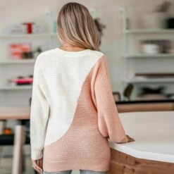 Women's Two-Tone V-neck Sweater - Cupshe -Cupshe GUEST d21e081c 4046 4505 9090 407626569f36