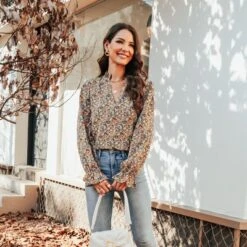 Women's Ditsy Floral Split Neck Top - Cupshe -Cupshe GUEST e71d2e12 5764 4b53 87dd e9bf92eeaae1