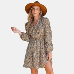 Women's Ditsy Floral Peasant Sleeve Dress - Cupshe -Cupshe GUEST e9797b98 c12a 4a99 a87b d51235e5159d
